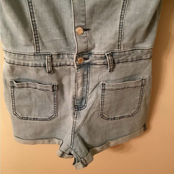 WISTERIA LANE SIZE LARGE LIGHT WASH DENIM SHORT SLEEVE ROMPER COWGIRL WESTERN - Picture 5 of 7